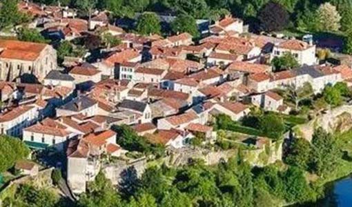 茂名回乡建别墅为什么一定要选专业乡墅公司